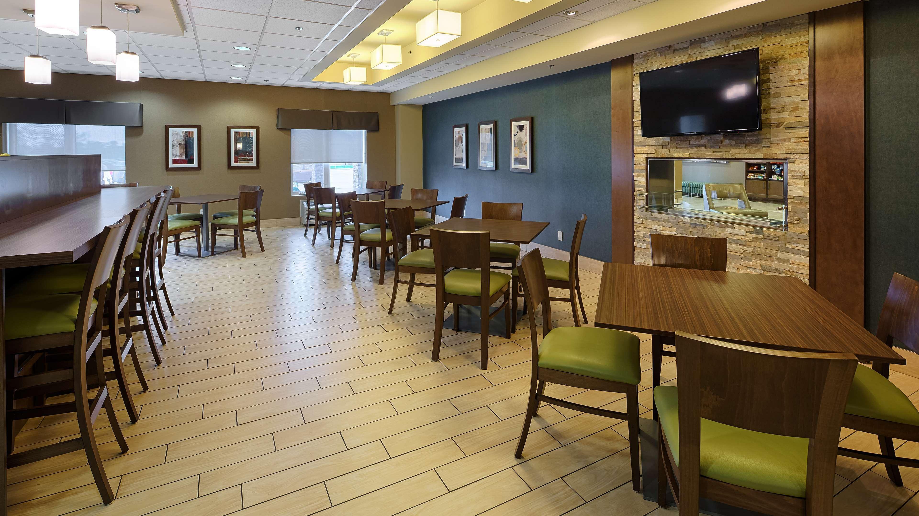 Best Western Plus Winnipeg West Headingley Exterior foto
